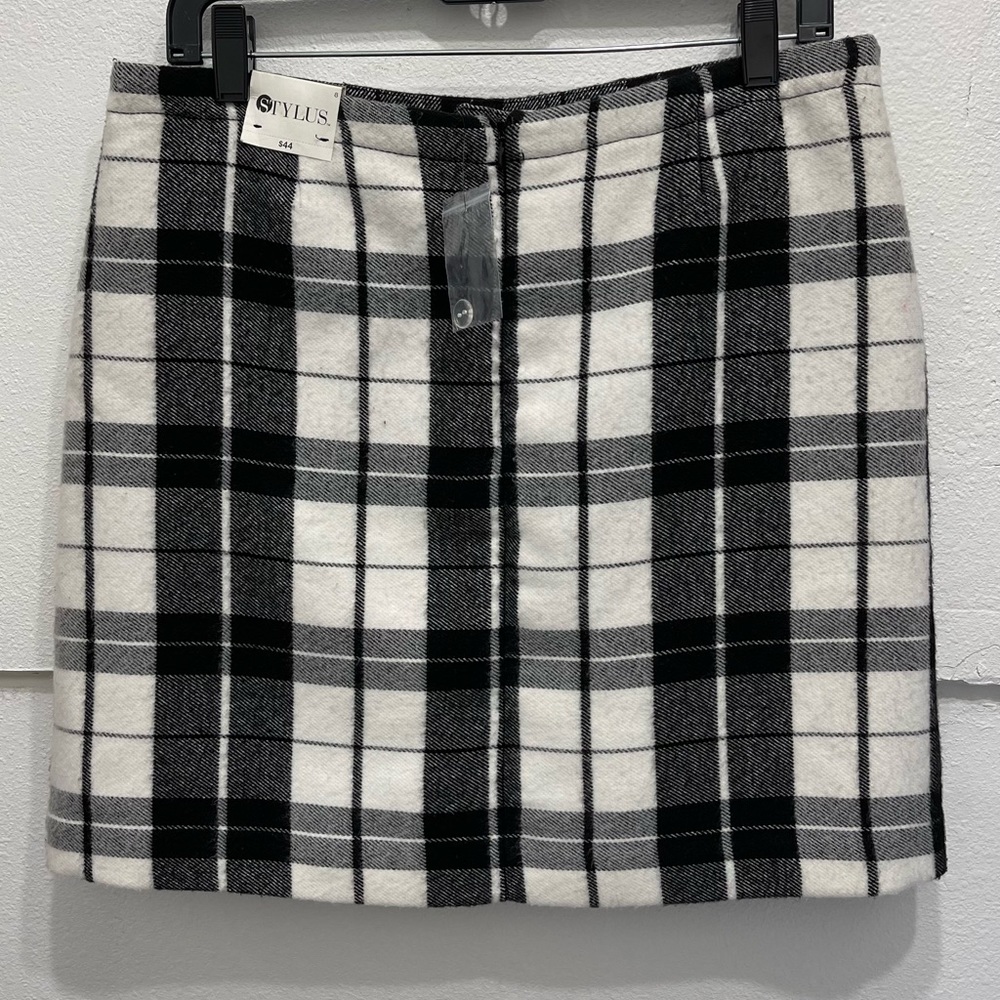 NWT Stylus Fuzzy Flannel Plaid Skirt - Picture 2 of 4